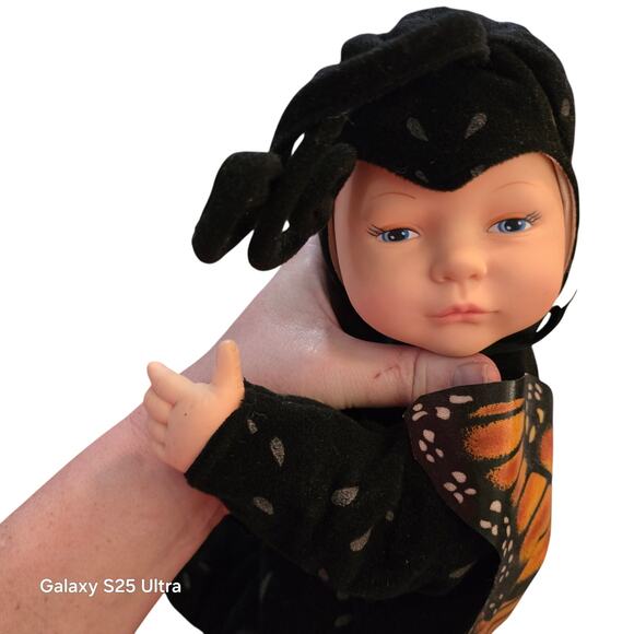 Vintage Anne Geddes Monarch Butterfly Collectors Baby Doll 16" Awake - Picture 4 of 5